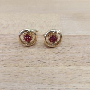 Vintage Men’s Accessories Swank Red Glitter Glass & Gold Tone Cufflinks